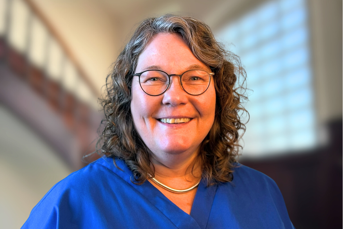 Portrait Julia Glück-Wolf, Fachärztin Innere Medizin, Hämatologie und internistische Onkologie, Palliativmedizin, MVZ AnthroMed Ludwigsburg